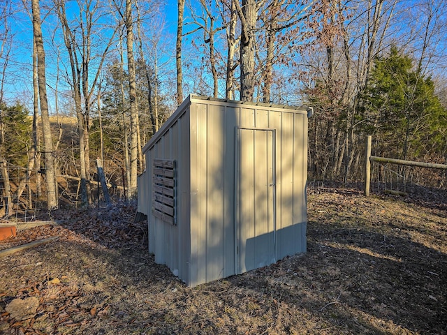 view of outbuilding