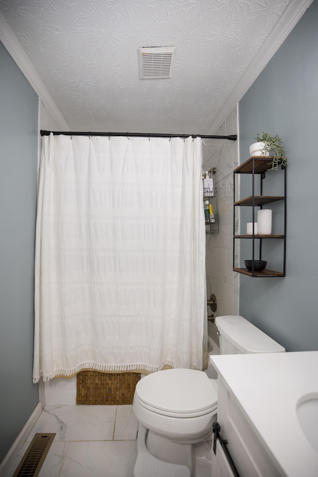 full bathroom with shower / tub combo with curtain, ornamental molding, toilet, and a textured ceiling