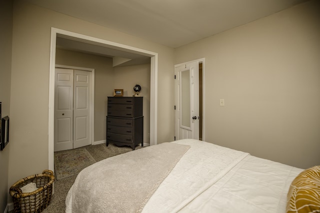 view of carpeted bedroom