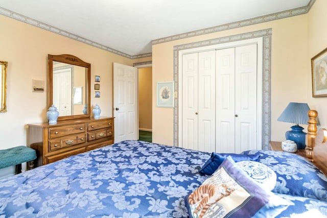 125 Thomas St, Somerset, KY 42503 - bedroom featuring a closet