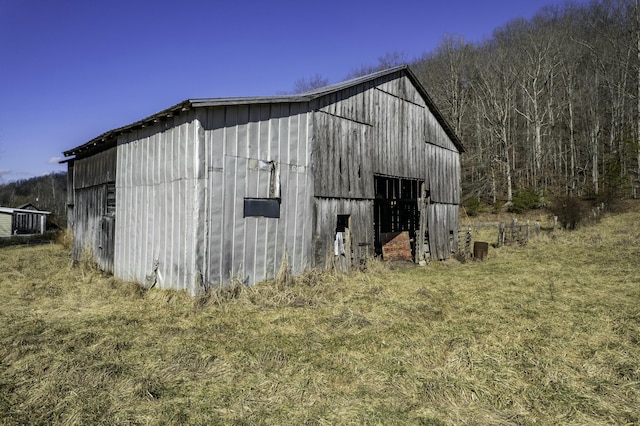 view of outdoor structure