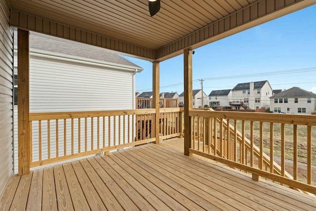 deck with ceiling fan