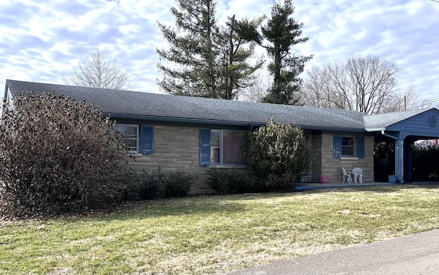 ranch-style house with a front lawn, a shingled roof, and stone siding