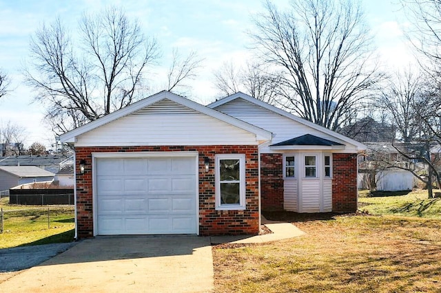 single story home with a front lawn