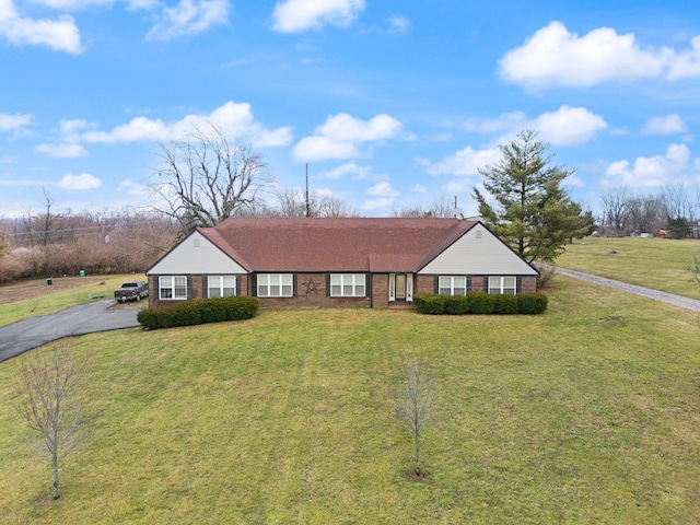 2940 Shakertown Rd, Danville, KY 40422 - ranch-style house with a front lawn, brick siding, and asphalt driveway