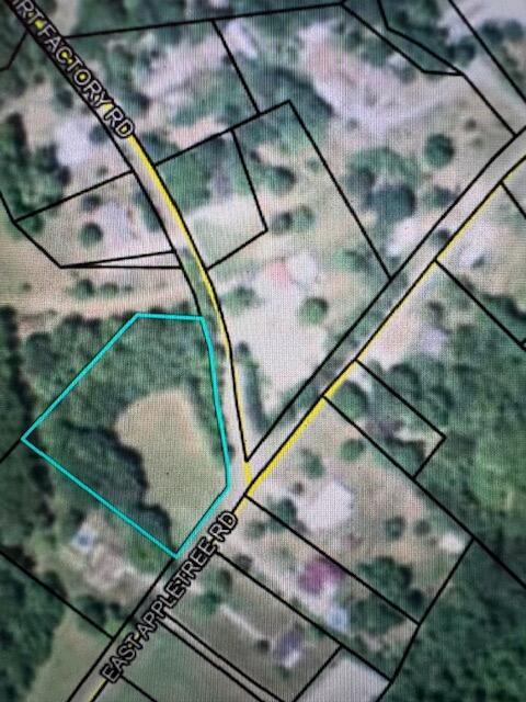 650 E Appletree Rd, Stearns, KY 42647