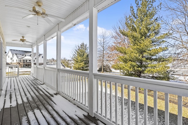 deck with ceiling fan