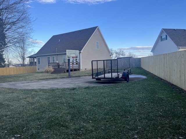 view of yard featuring a fenced backyard