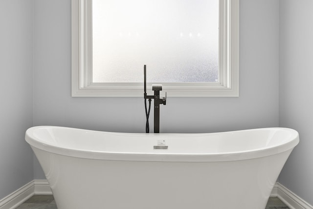 204 Max Cavnes Rd, Danville, KY 40422 - full bath featuring baseboards and a freestanding bath