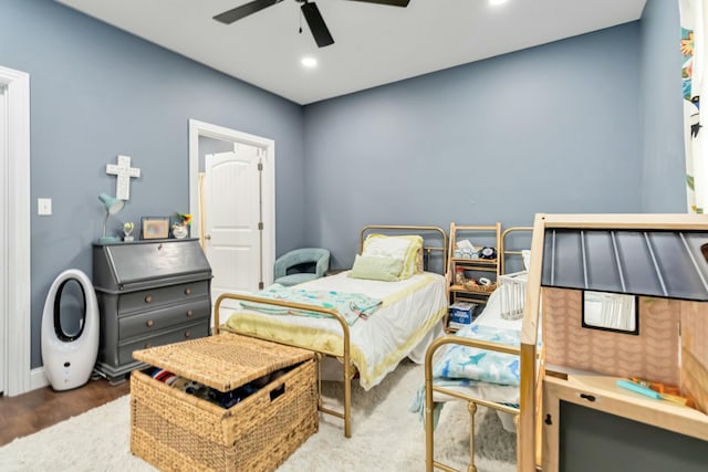 bedroom featuring ceiling fan