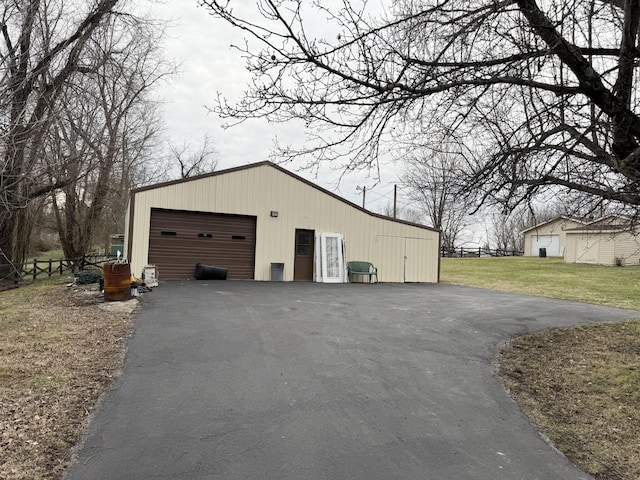 view of detached garage