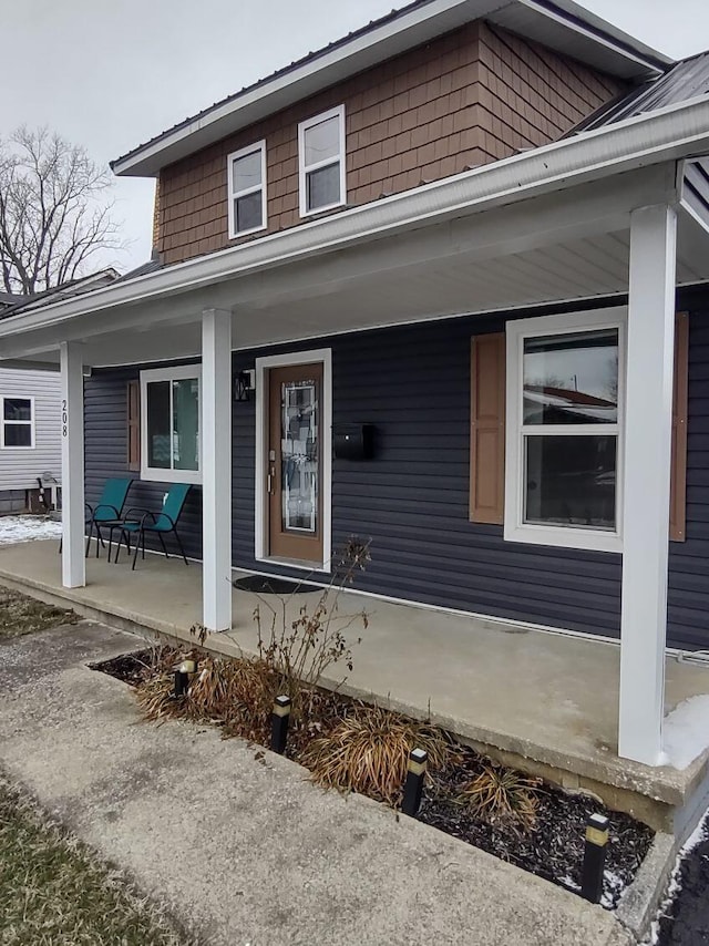 view of front facade featuring a porch