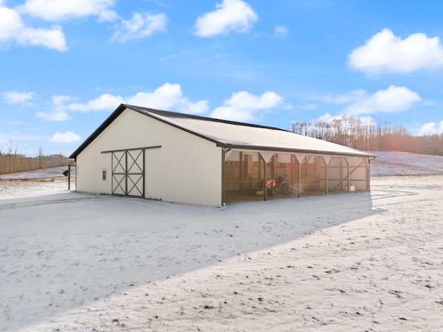 view of outbuilding featuring an outbuilding