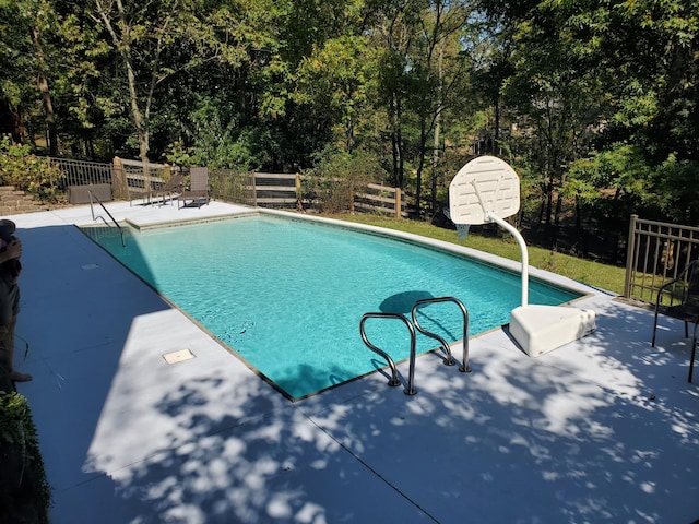 pool with fence