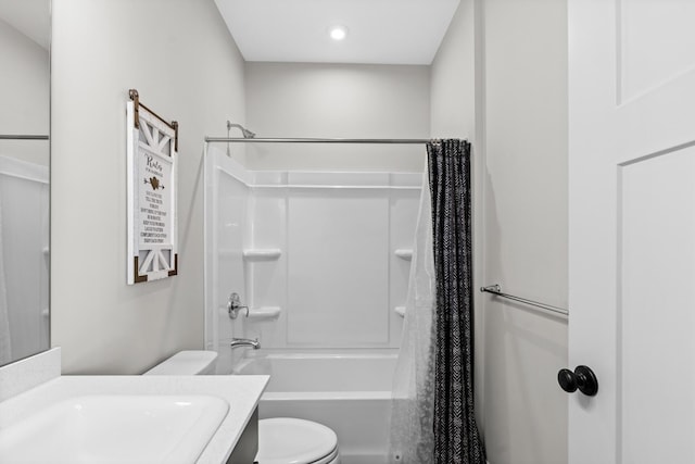 full bath with recessed lighting, shower / bathtub combination with curtain, vanity, and toilet