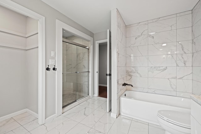 full bathroom with a bathing tub, baseboards, a tile shower, toilet, and marble finish floor