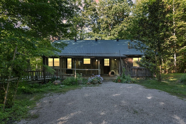 view of front of home featuring metal roof