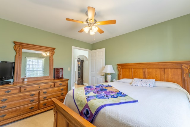 bedroom featuring ceiling fan