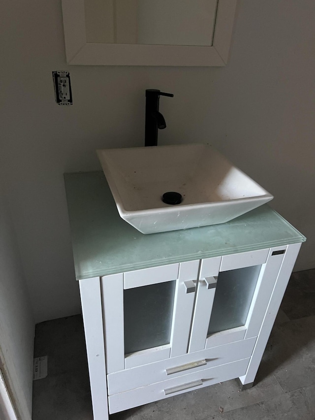 room details featuring a sink