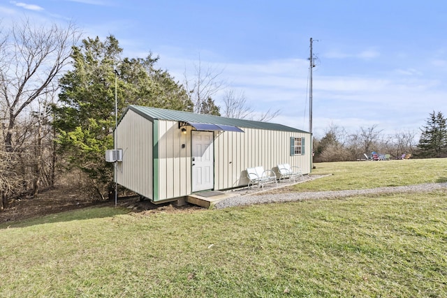 view of outbuilding featuring an outbuilding