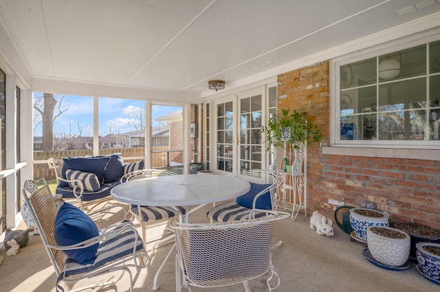 sunroom / solarium featuring visible vents