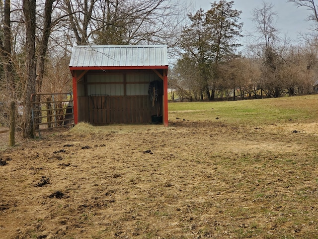 view of outbuilding featuring an outbuilding