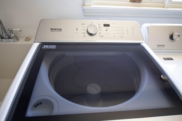 details with independent washer and dryer