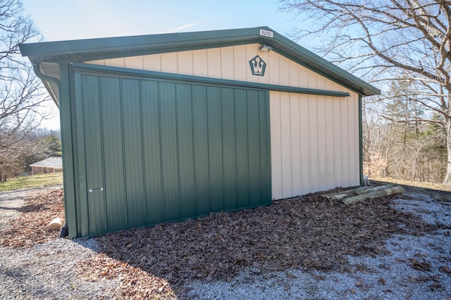 view of outbuilding featuring an outbuilding