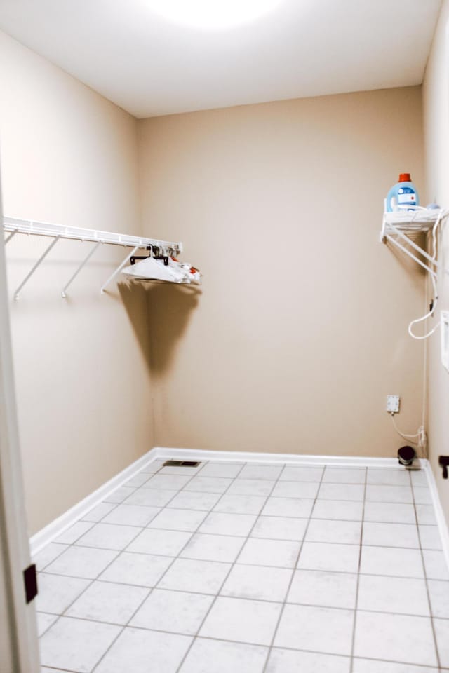415 David Ln, Winchester, KY 40391 - laundry room featuring light tile patterned floors and baseboards