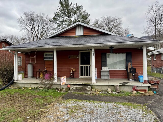 bungalow with a porch