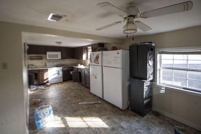 kitchen with white appliances, a ceiling fan, visible vents, and baseboards