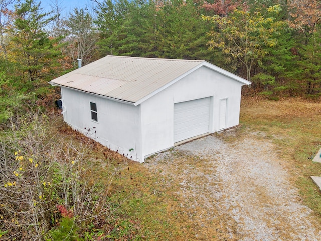 detached garage with driveway