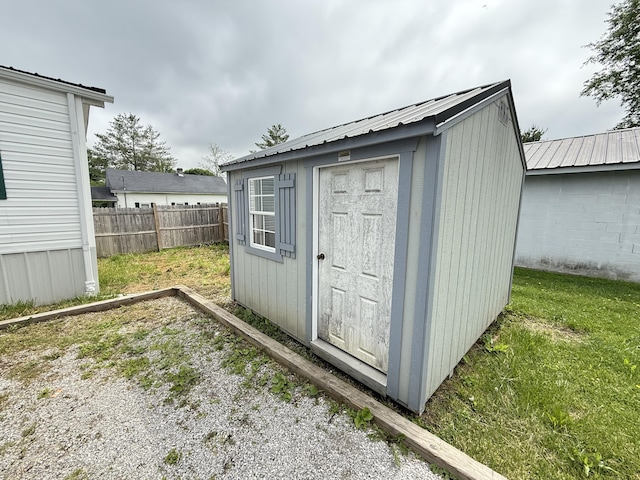 71 Pike St, Brodhead, KY 40409 - view of shed with fence
