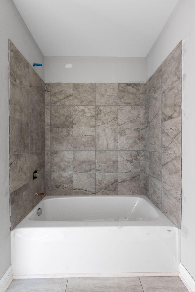 1000 Indian Trl, Lawrenceburg, KY 40342 - full bathroom featuring a bath and baseboards