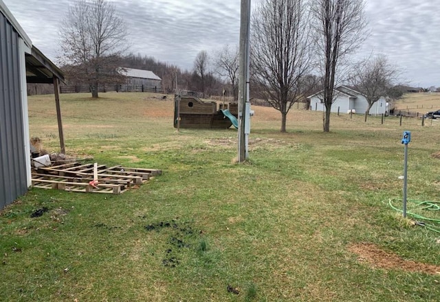 view of yard featuring fence