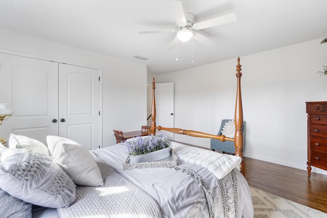 1775 Irvine Rd, Winchester, KY 40391 - bathroom with a shower stall, wood finished floors, and vanity