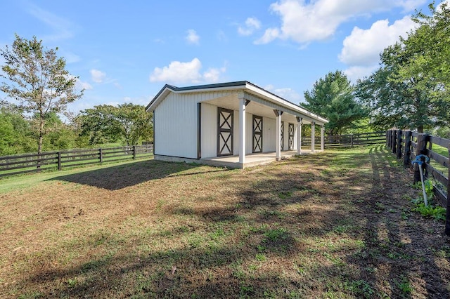 view of outdoor structure with an outdoor structure