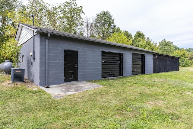 detached garage with central AC