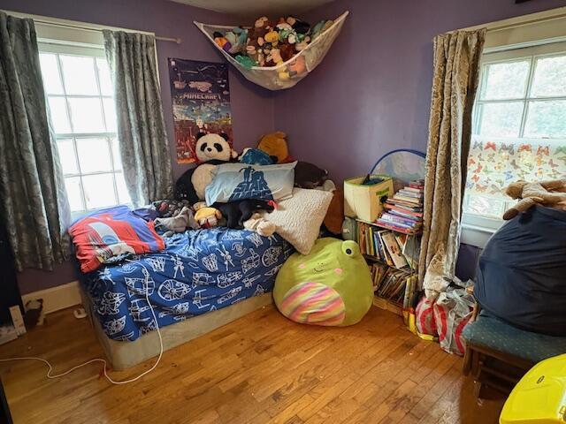 108 Linden Ave, Frankfort, KY 40601 - bedroom featuring wood finished floors and multiple windows
