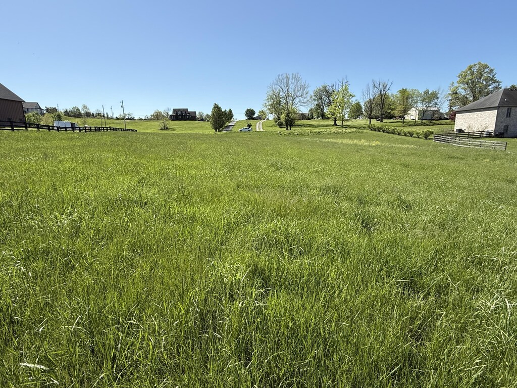 1047 Hawthorne Rd, Lawrenceburg, KY 40342