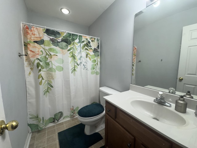 804 Orange Blossom Dr, Nicholasville, KY 40356 - full bath featuring tile patterned floors, toilet, vanity, and a shower with curtain