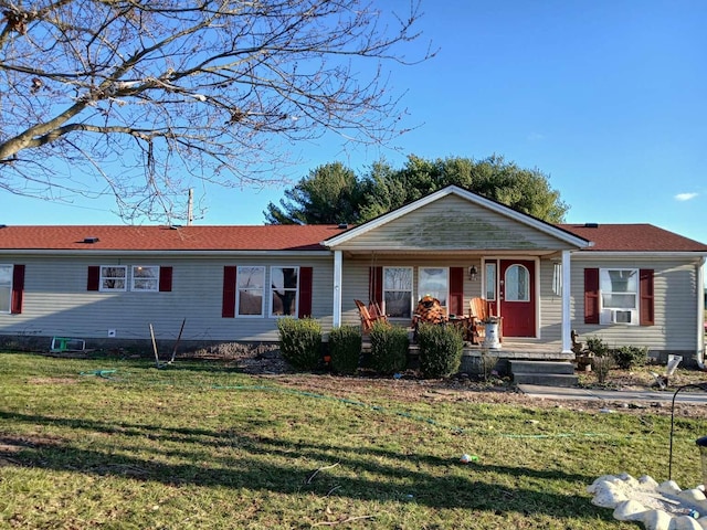 single story home featuring a front lawn and covered porch