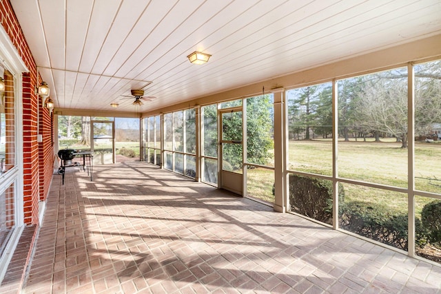 2136 Adena Ln, Lexington, KY 40516 - unfurnished sunroom with a ceiling fan