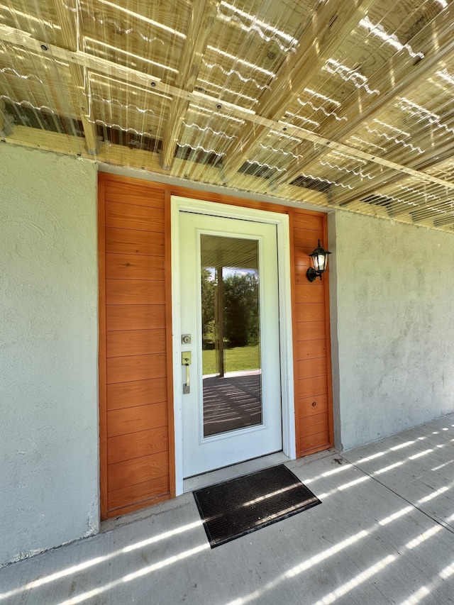 236 Walnut Ave, Somerset, KY 42503 - property entrance featuring stucco siding