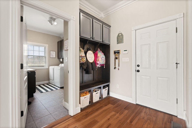 1841 Peter Cave Rd, Mckee, KY 40447 - kitchen with stainless steel appliances, cream cabinetry, ornamental molding, tasteful backsplash, and a center island with sink