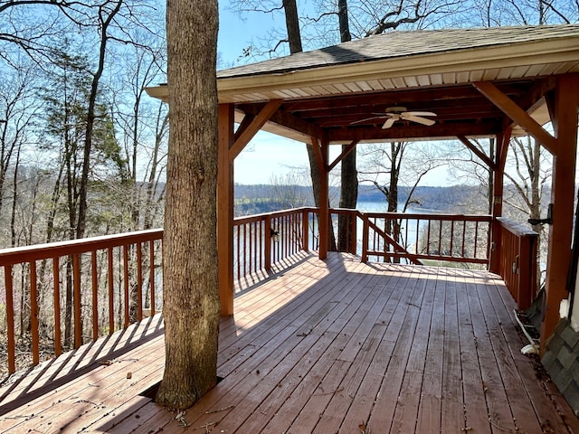 3101 Simpson Dr, Somerset, KY 42503 - wooden terrace with ceiling fan