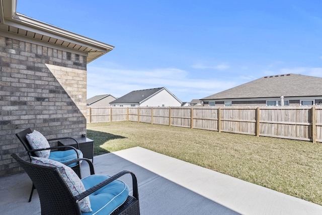 view of patio featuring a fenced backyard