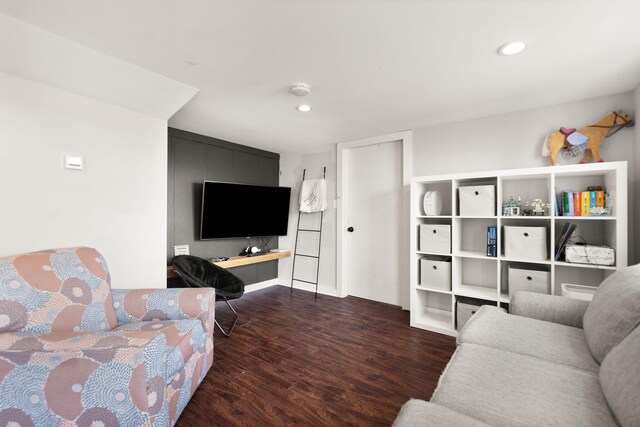 living area featuring recessed lighting and wood finished floors