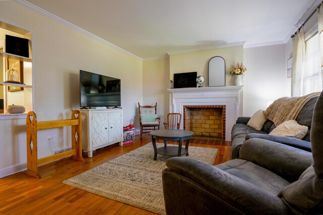 212 Williamsburg Ct, Danville, KY 40422 - living room featuring crown molding, baseboards, a brick fireplace, and wood finished floors