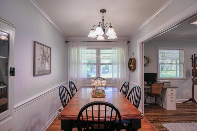 212 Williamsburg Ct, Danville, KY 40422 - dining space with a chandelier, ornamental molding, wood finished floors, and a wainscoted wall